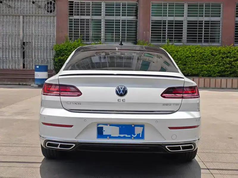 Volkswagen CC 2023 380TSI Striking Edition — миниатюра 5