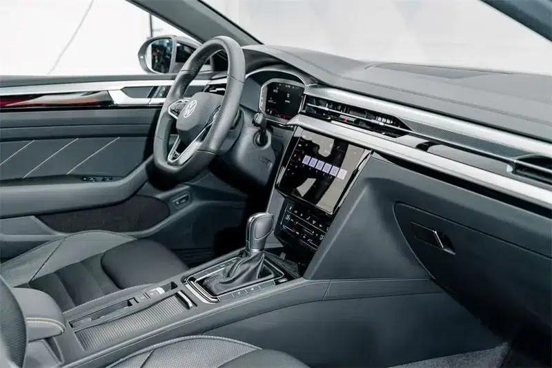 Volkswagen CC 2024 380TSI Striking Edition — миниатюра 13