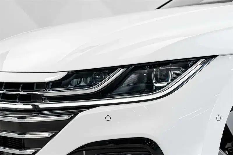 Volkswagen CC 2024 380TSI Striking Edition — миниатюра 5
