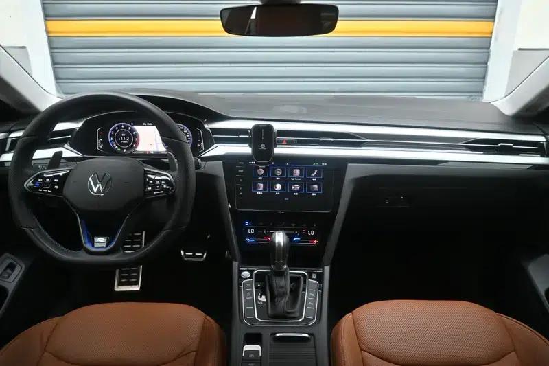 Volkswagen CC 2021 Shooting Brake 380TSI Hunter Edition — миниатюра 11