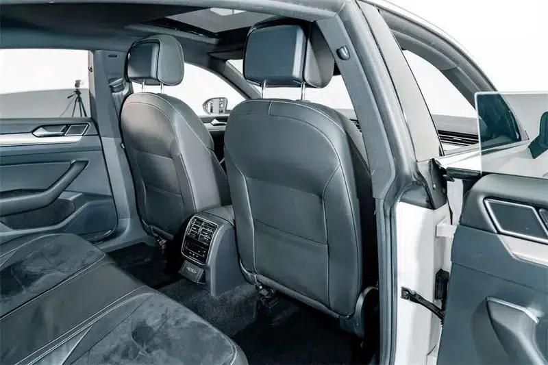 Volkswagen CC 2020 330TSI Elegant Edition (National VI Emission Standard) — миниатюра 20