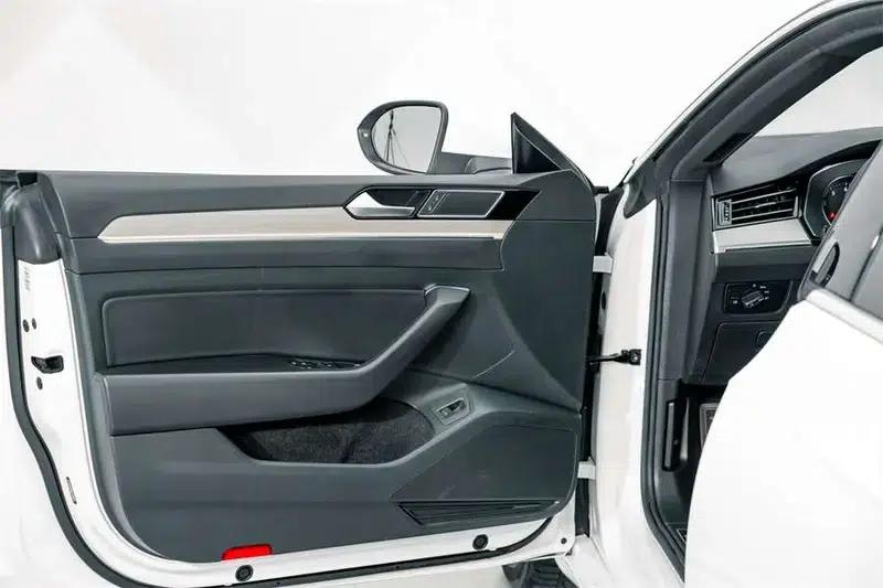 Volkswagen CC 2020 330TSI Elegant Edition (National VI Emission Standard) — миниатюра 21