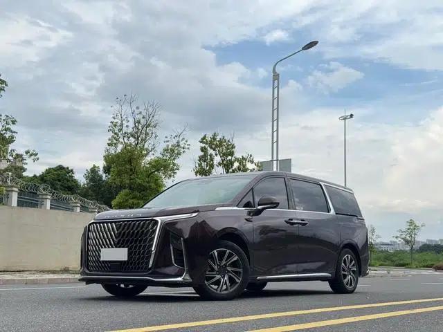 Maxus G90 2022 2.0T Interstellar 7-Seater Edition