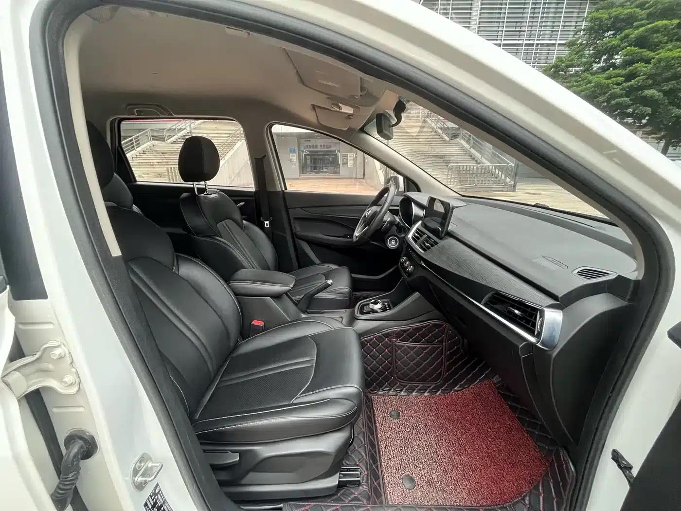 Baojun 360 2018 1.5L Automatic Elite (National V Emission Standard) — миниатюра 13