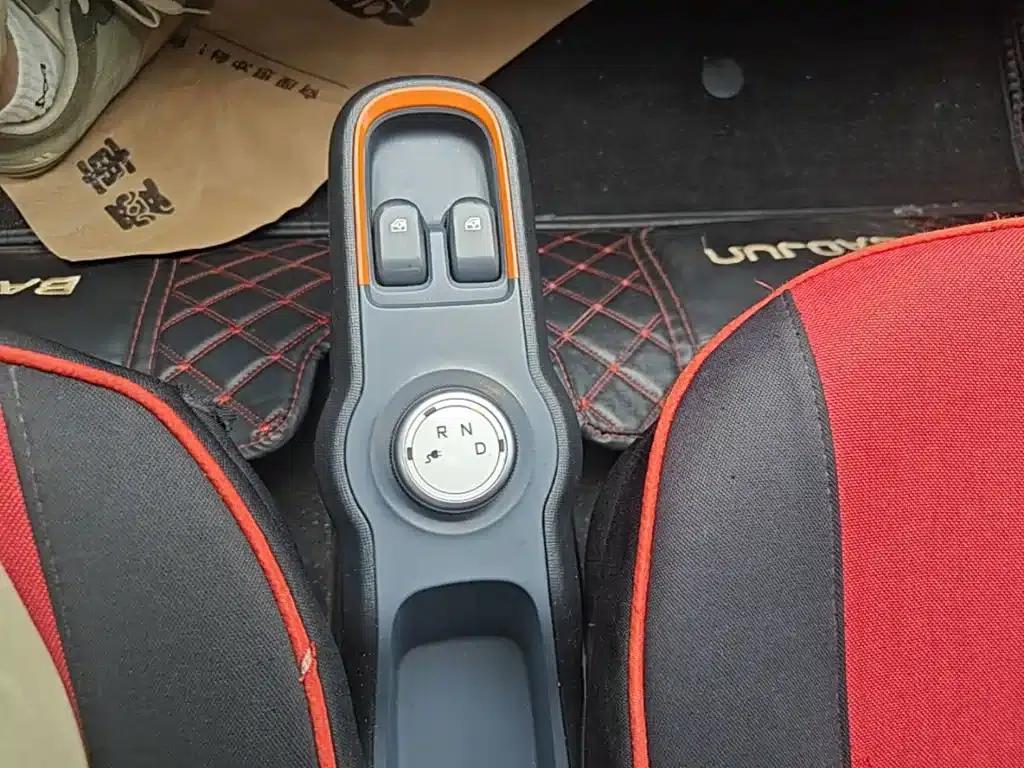 Baojun E100 2019 Model 250KM Smart Edition — миниатюра 14