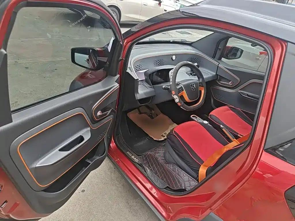 Baojun E100 2019 Model 250KM Smart Edition — миниатюра 16