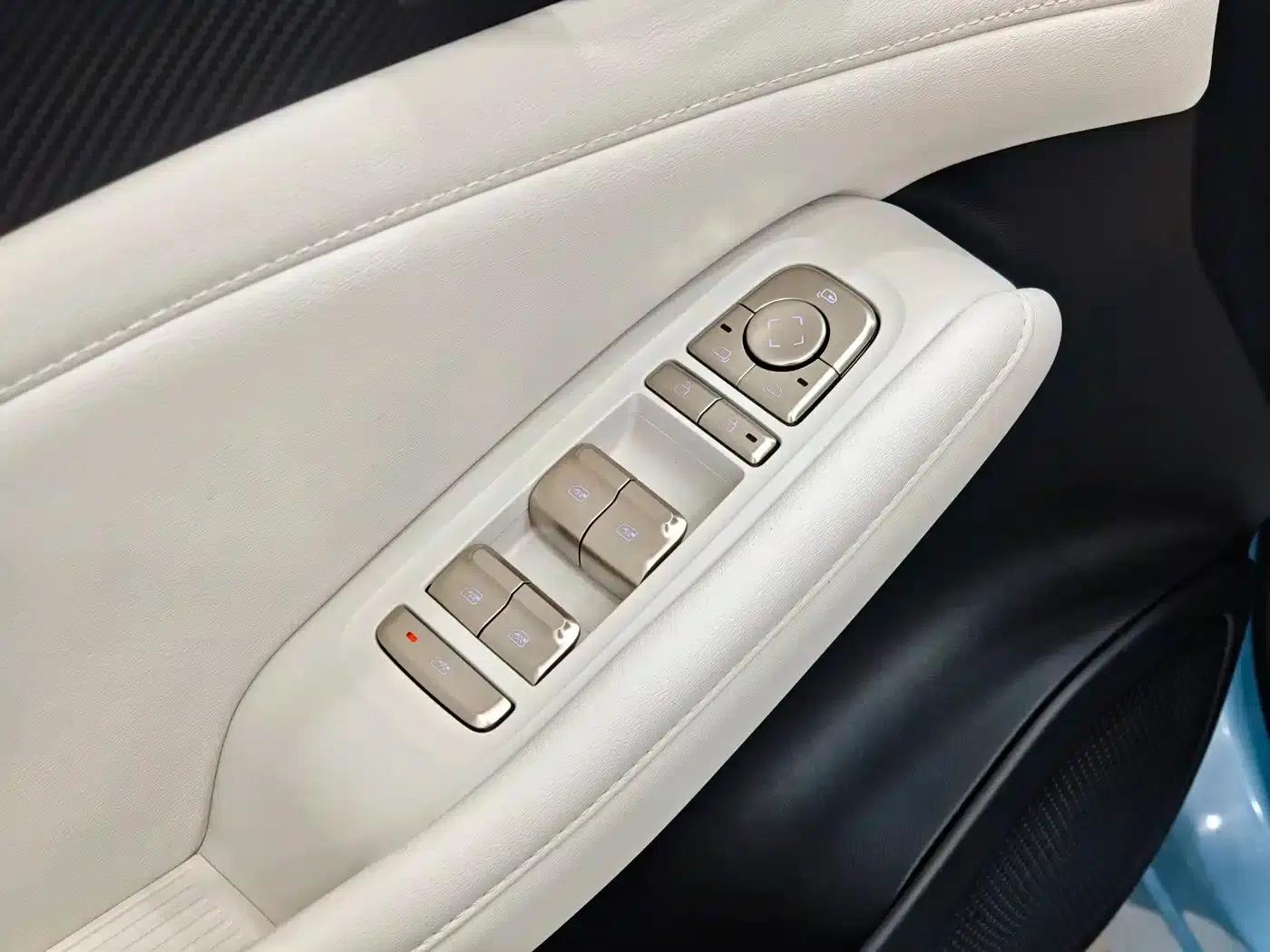 Baojun Yunhai 2024 500km Pure Electric Version — миниатюра 18