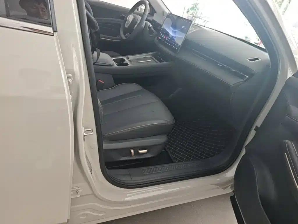 Baojun Yunhai 2026 140km/h Plug-in Hybrid Standard Edition — миниатюра 11