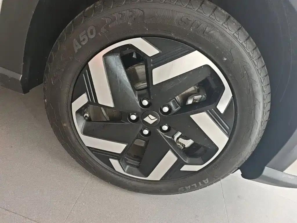 Baojun Yunhai 2026 140km/h Plug-in Hybrid Standard Edition — миниатюра 14