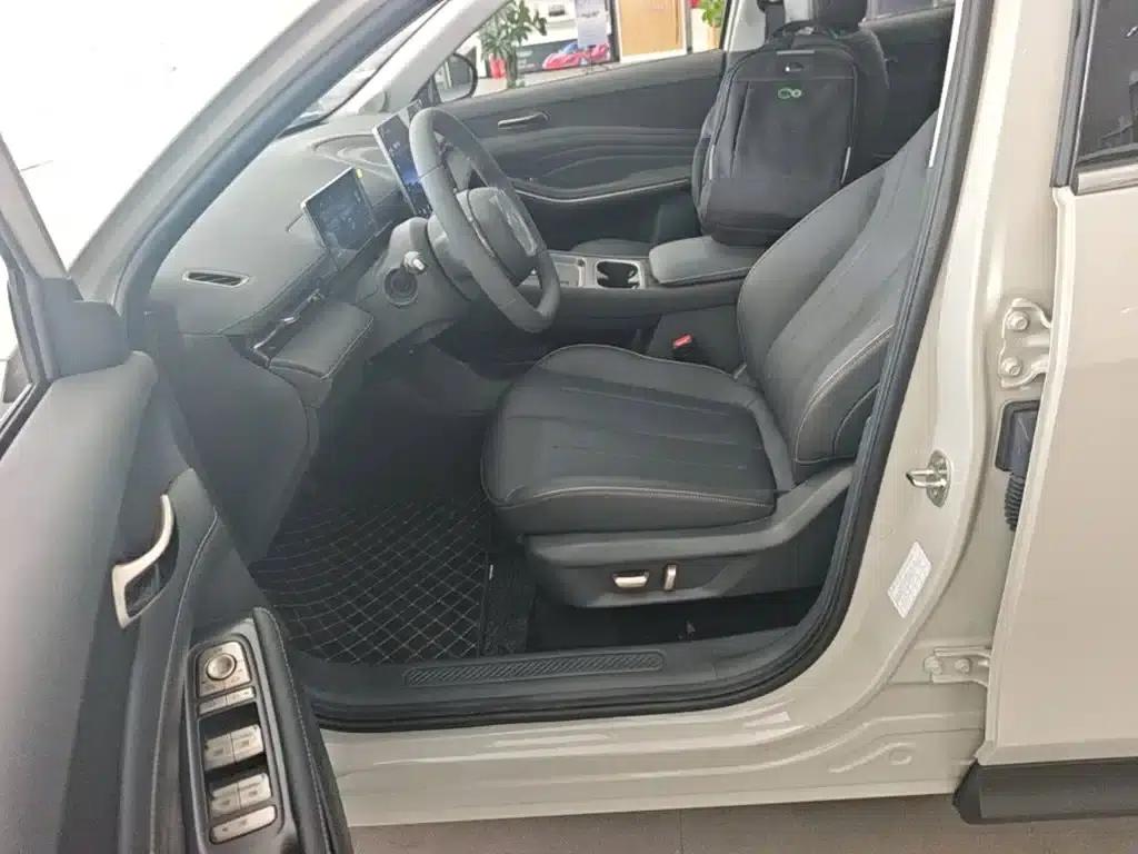 Baojun Yunhai 2026 140km/h Plug-in Hybrid Standard Edition — миниатюра 22