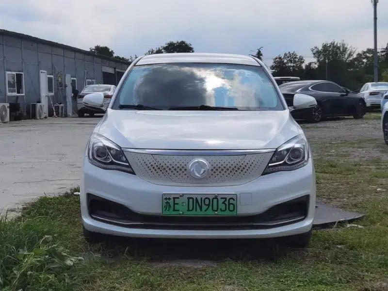 Dongfeng Fengshen E70 2022 500 Super Enjoy Edition — миниатюра 2