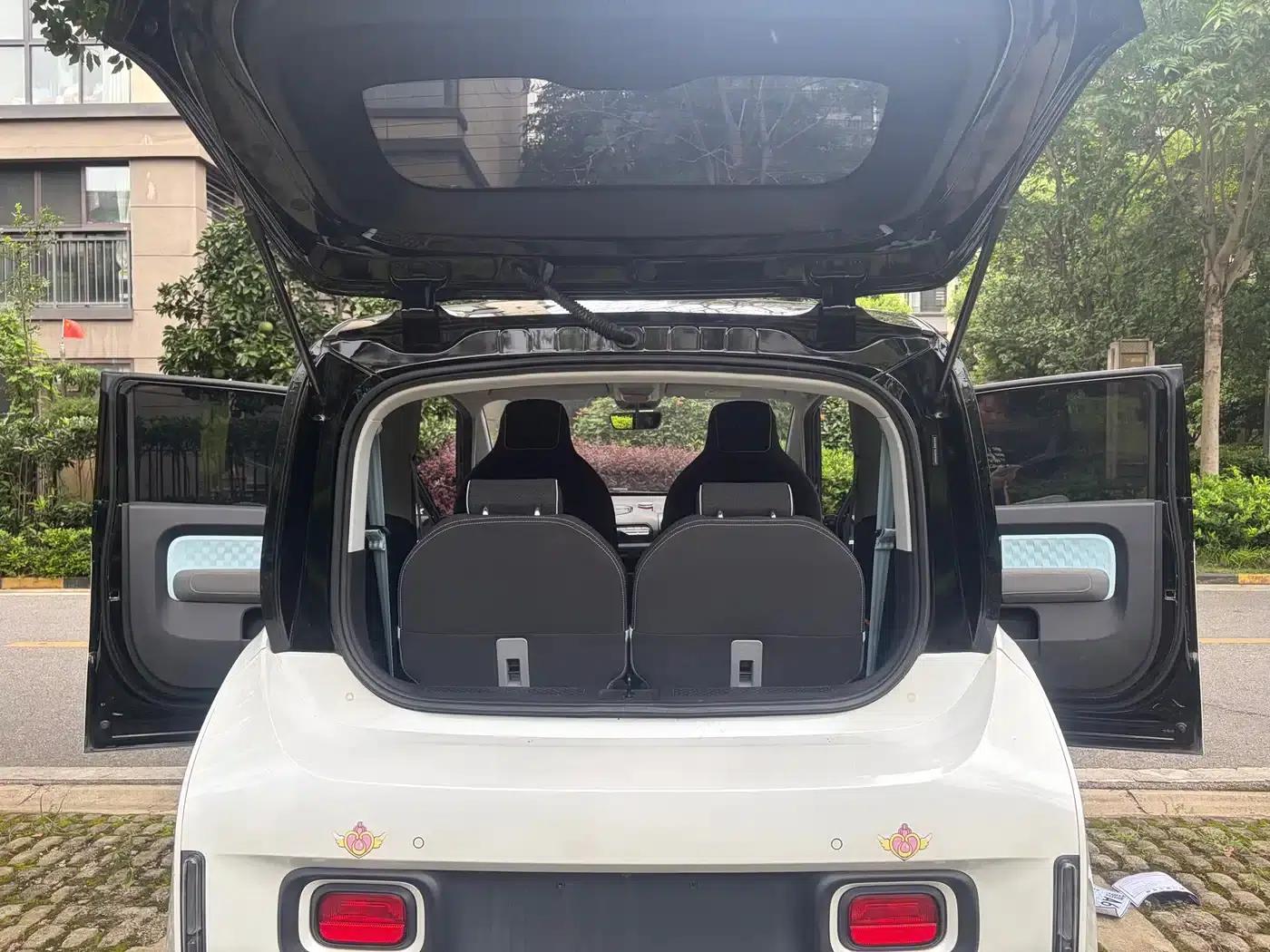 Baojun E300 2020 Plus Interstellar Smart Edition — миниатюра 20