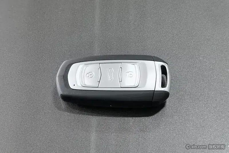 Geely Boyue 2018 1.8TD Automatic 2WD Smart Supreme Edition 4G Connected Version — миниатюра 6