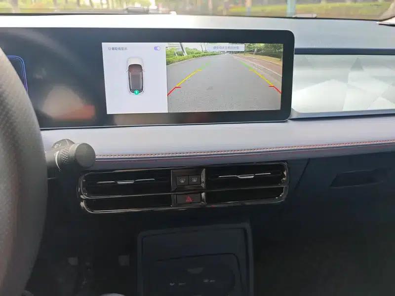 Geely Geometry E Firefly 2023 Model 401KM Thunder Tiger — миниатюра 11