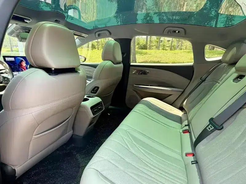 Galaxy Star 8 PHEV 2025 130km EM-i Premium Edition — миниатюра 9