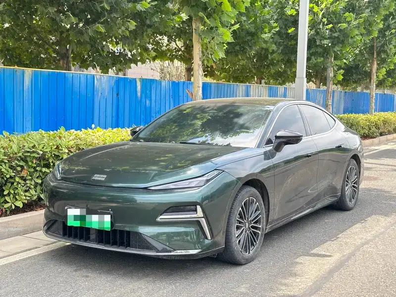 Galaxy Star 8 PHEV 2025 130km EM-i Premium Edition — миниатюра 1