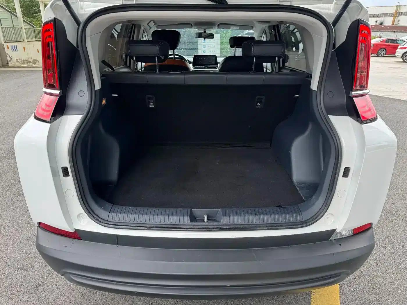 Bestune NAT 2022 Comfortable Travel Battery Swapping Version 100kW 401km — миниатюра 11