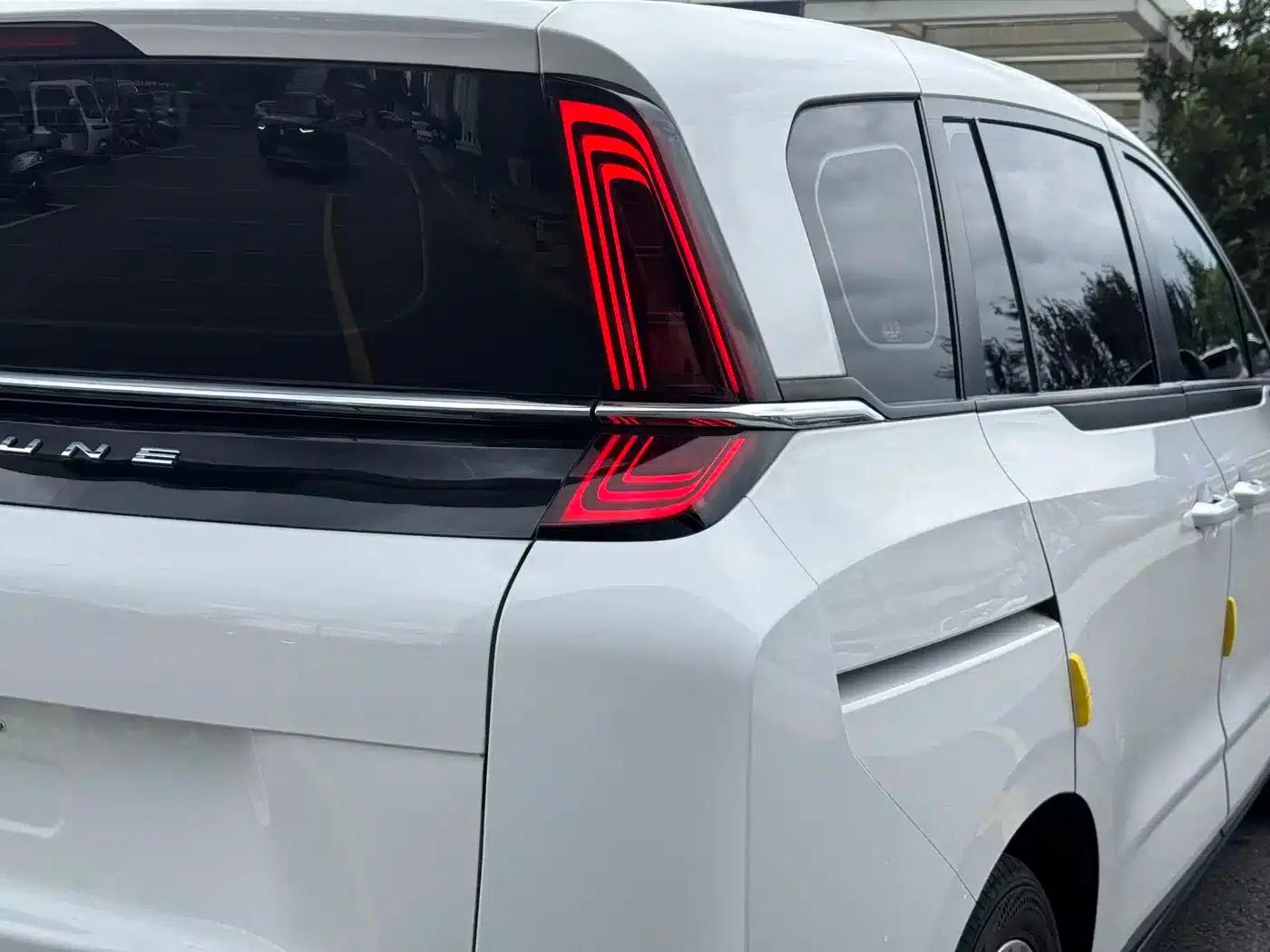Bestune NAT 2022 Comfortable Travel Battery Swapping Version 100kW 401km — миниатюра 5