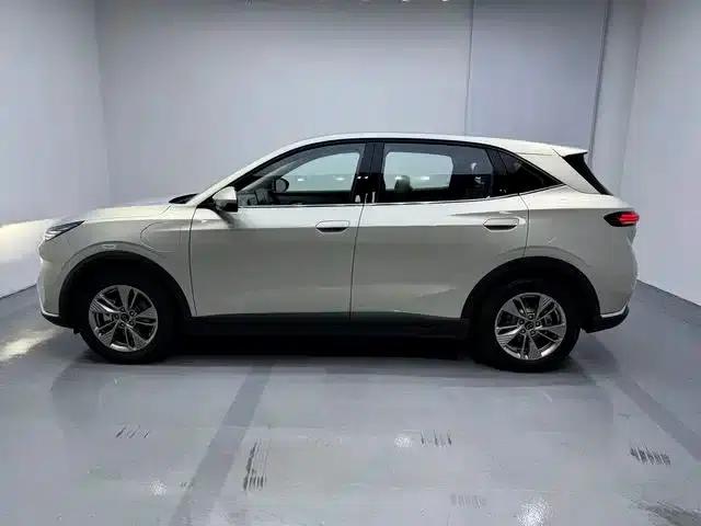 Yueyi 03 2025 Model 565km Enjoy Edition — миниатюра 6