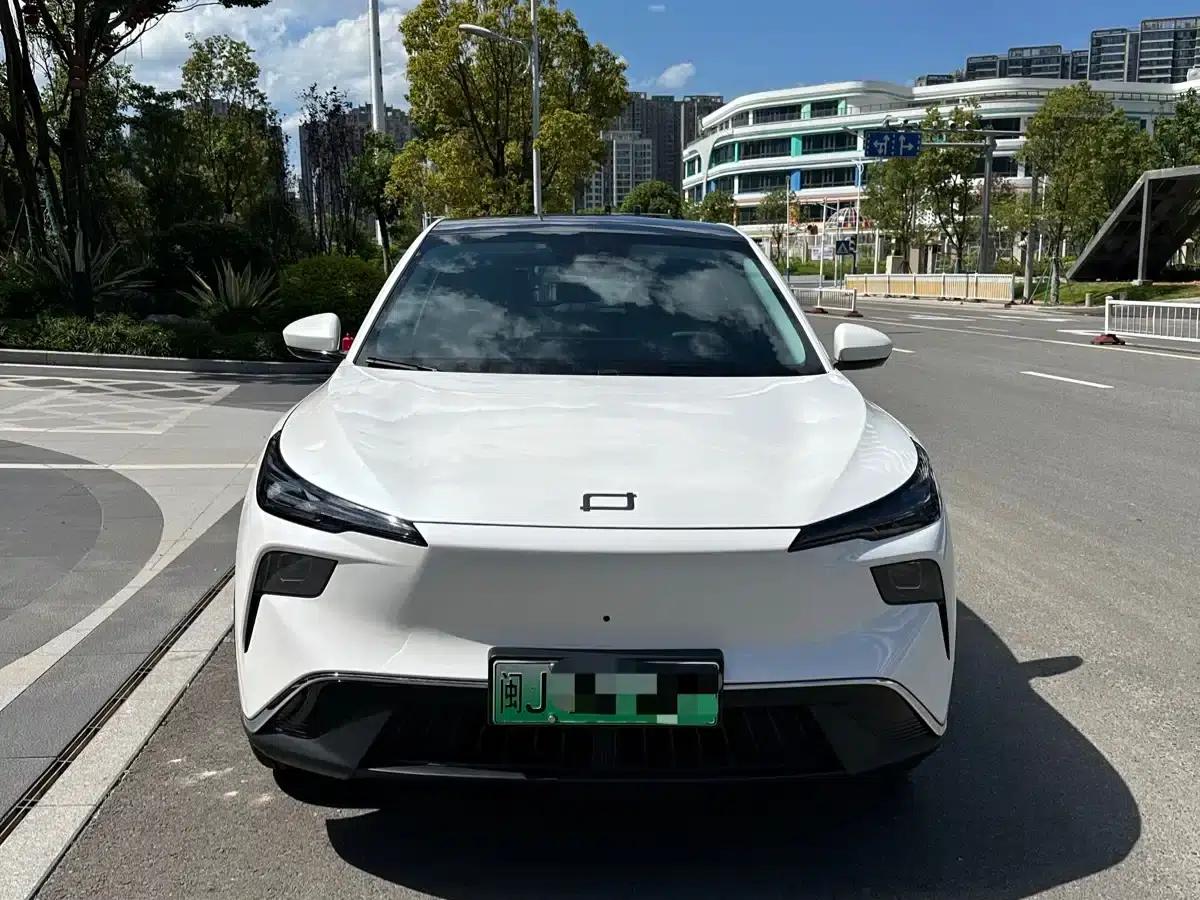 Yueyi 03 2025 565km Premium Edition — миниатюра 1