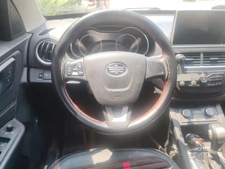 Besturn X40 2017 1.6L Automatic Luxury Edition — миниатюра 15