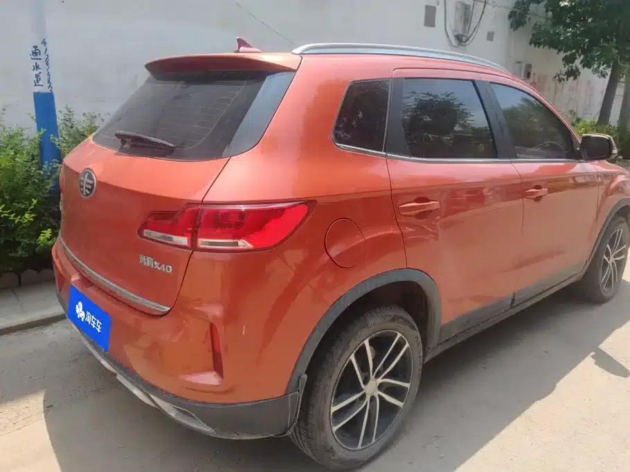 Besturn X40 2017 1.6L Automatic Luxury Edition — миниатюра 3