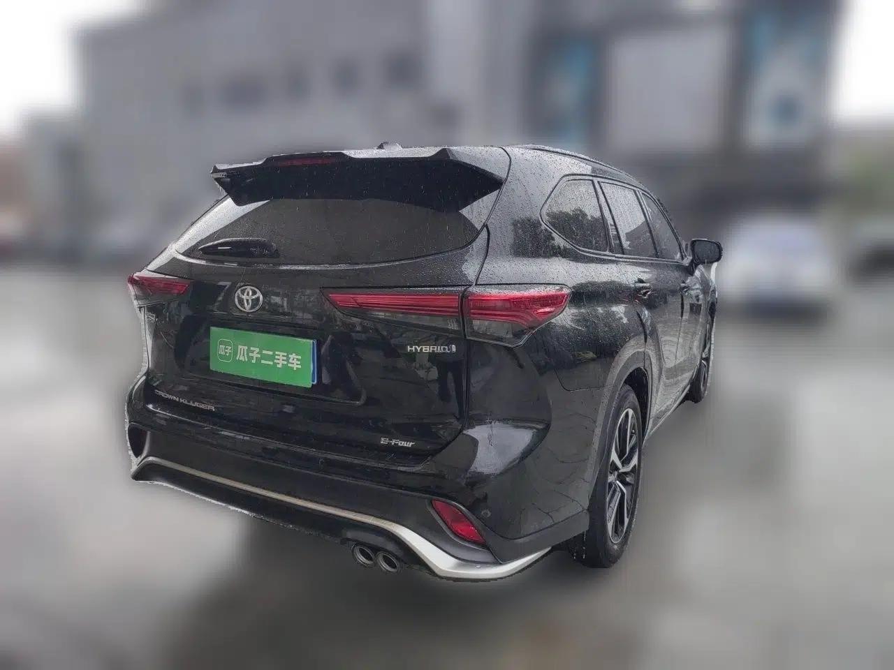 Toyota Crown Kluger 2021 2.5L HEV Four-Wheel Drive Premium Edition — миниатюра 6