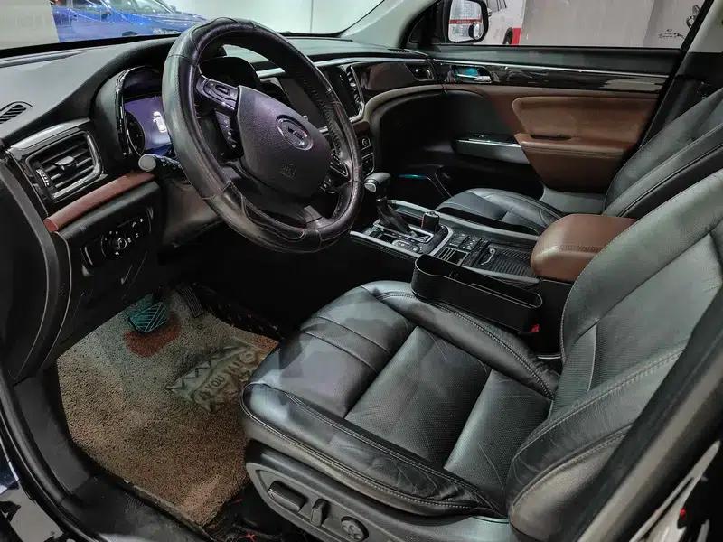 Trumpchi GS8 2017 320T 2WD Luxury Intelligent Connected Edition 7-Seater — миниатюра 11