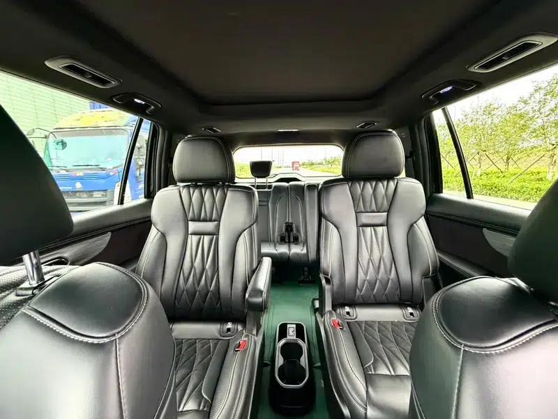 Trumpchi GS8 2022 Dual Engine Series 2.0TM Hybrid 2WD Premium Edition 6-Seater — миниатюра 9
