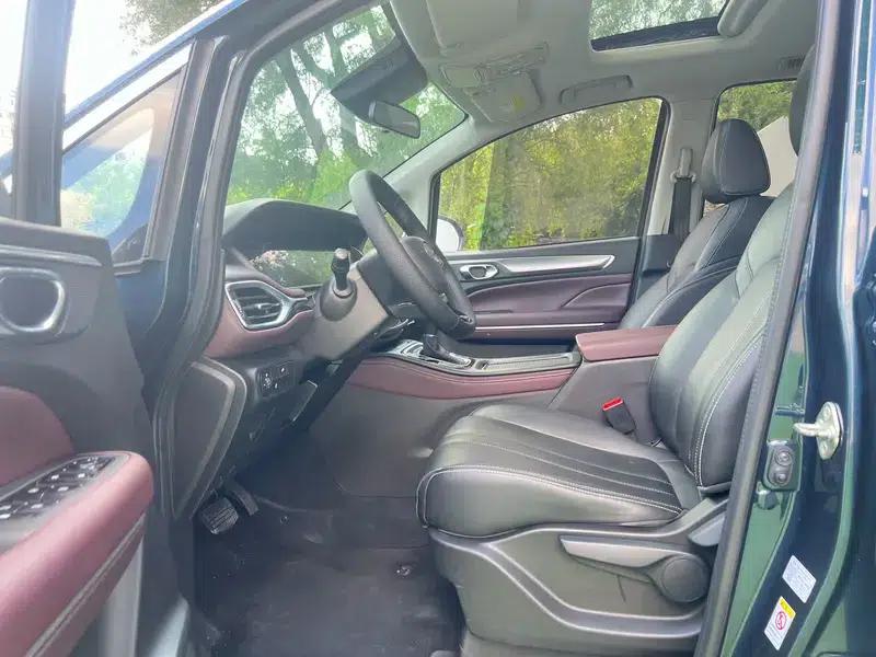 Trumpchi M6 2021 270T Automatic Luxury Edition 7-seater — миниатюра 8