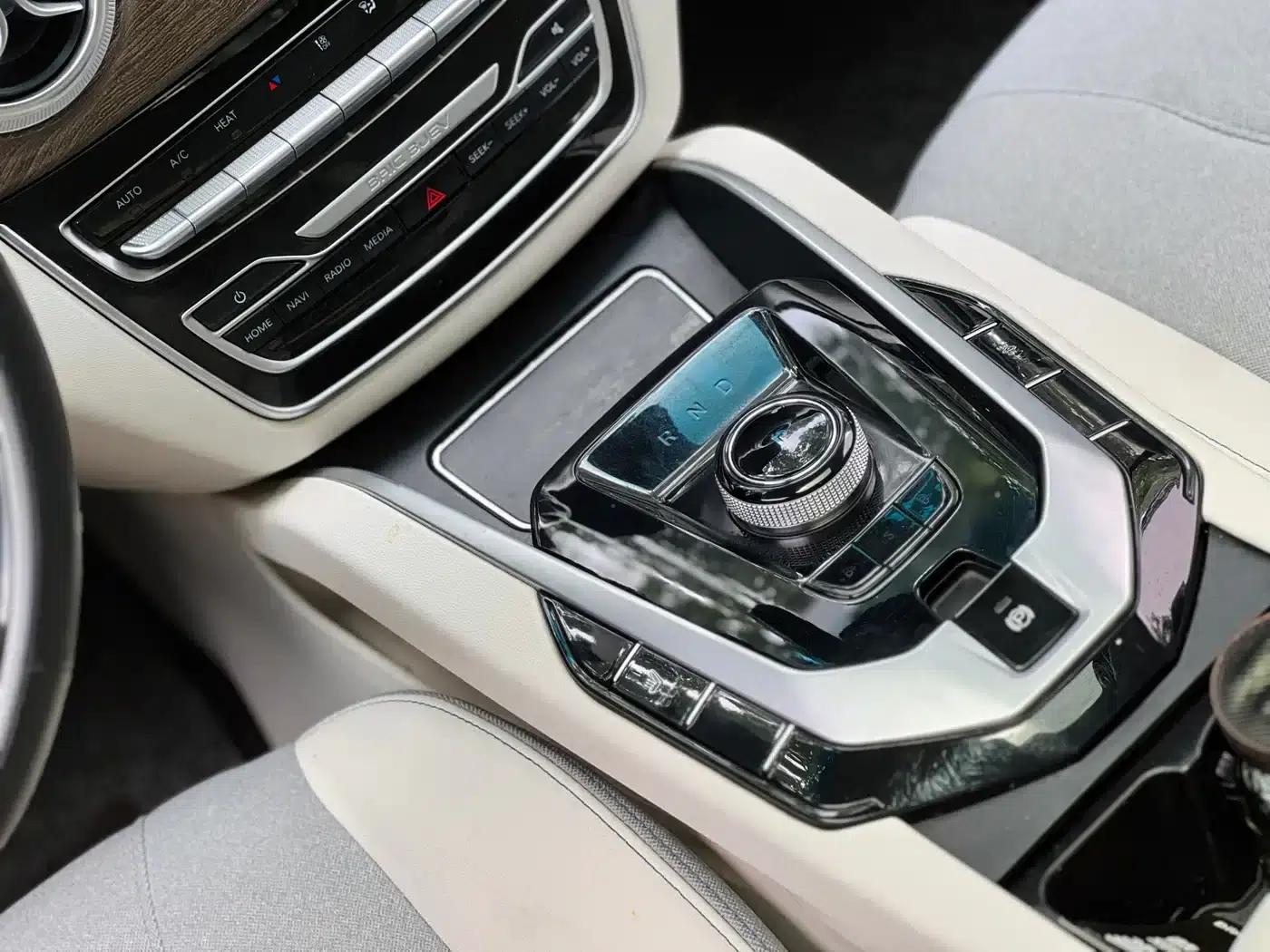Beijing EU5 2018 R500 Smart Edition — миниатюра 12