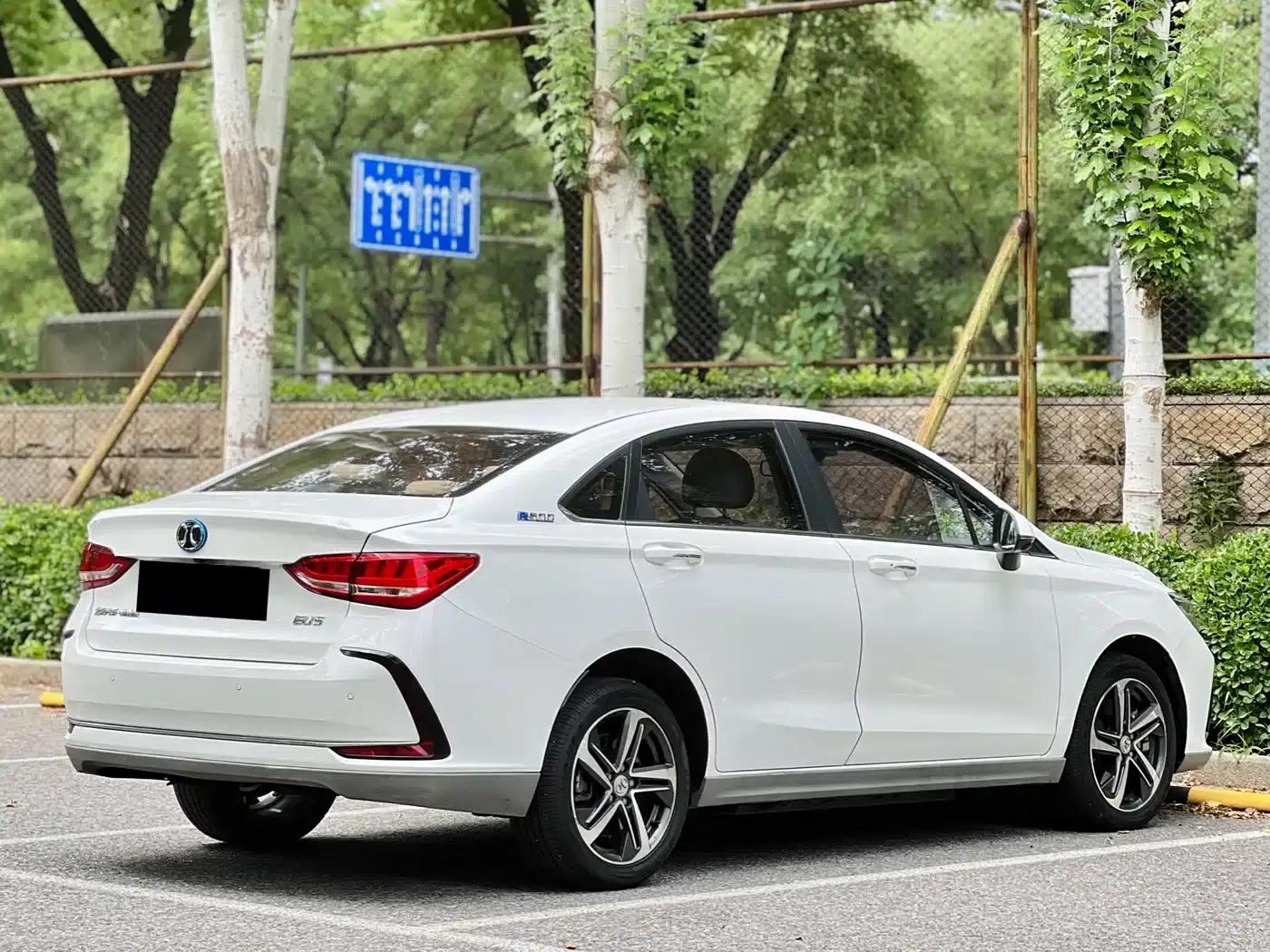 Beijing EU5 2018 R500 Smart Edition — миниатюра 15