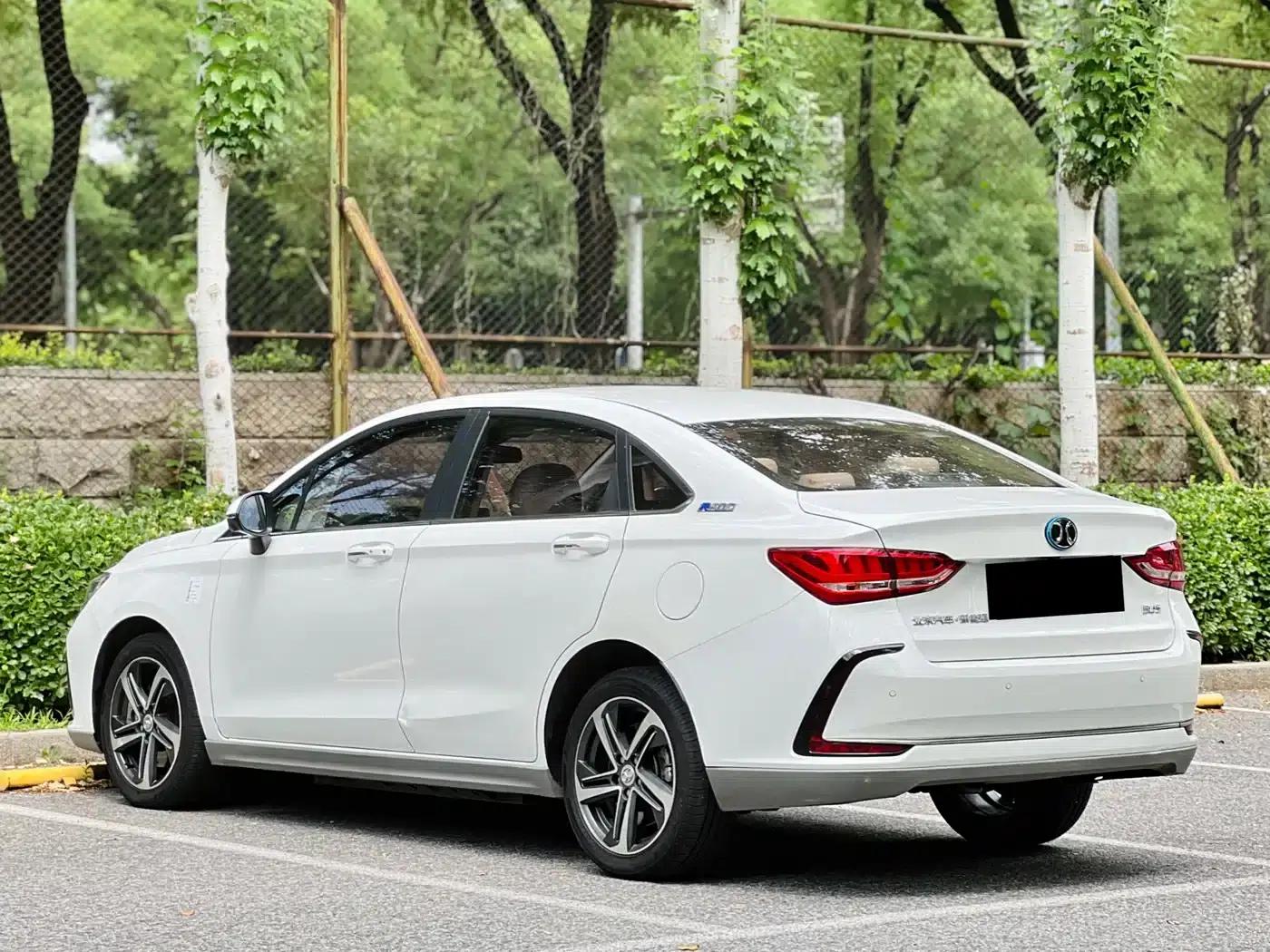 Beijing EU5 2018 R500 Smart Edition — миниатюра 17