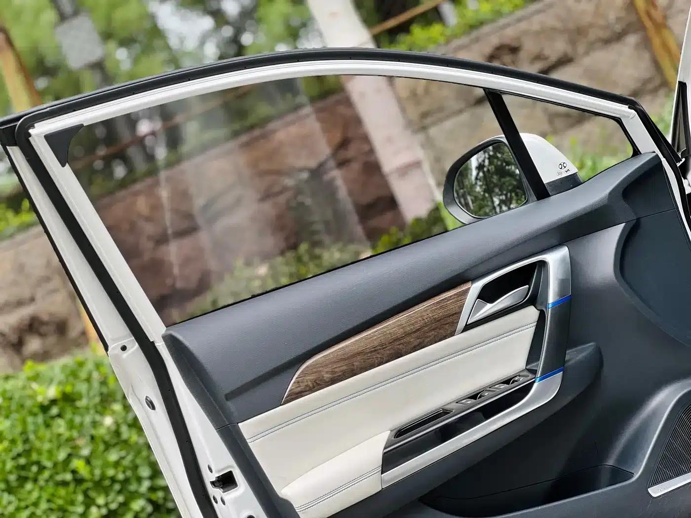 Beijing EU5 2018 R500 Smart Edition — миниатюра 4