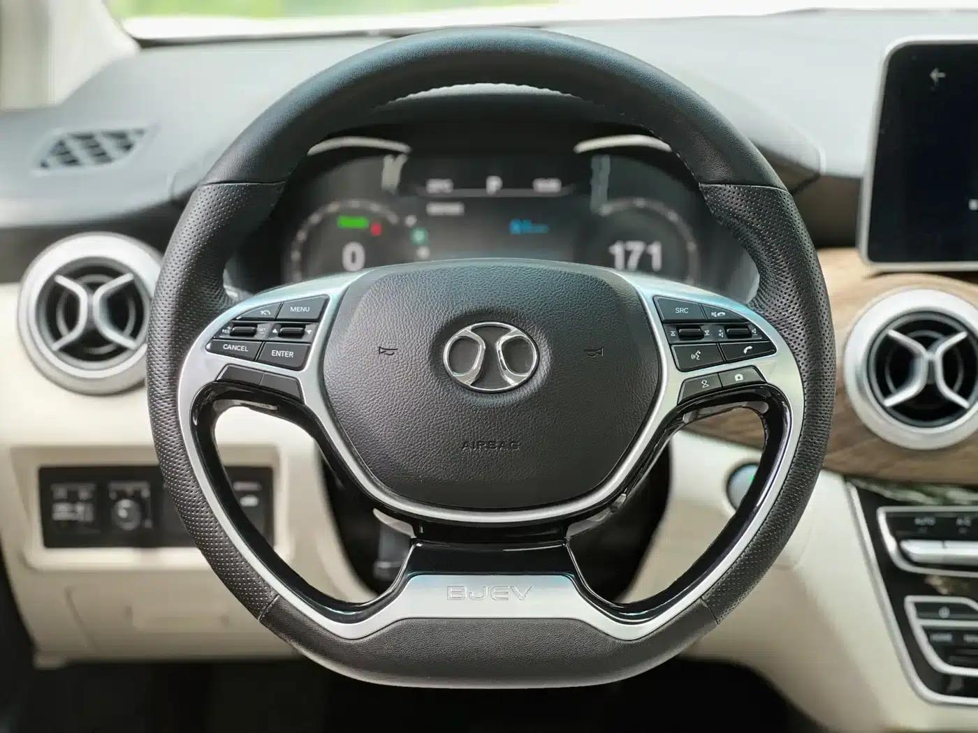 Beijing EU5 2018 R500 Smart Edition — миниатюра 9
