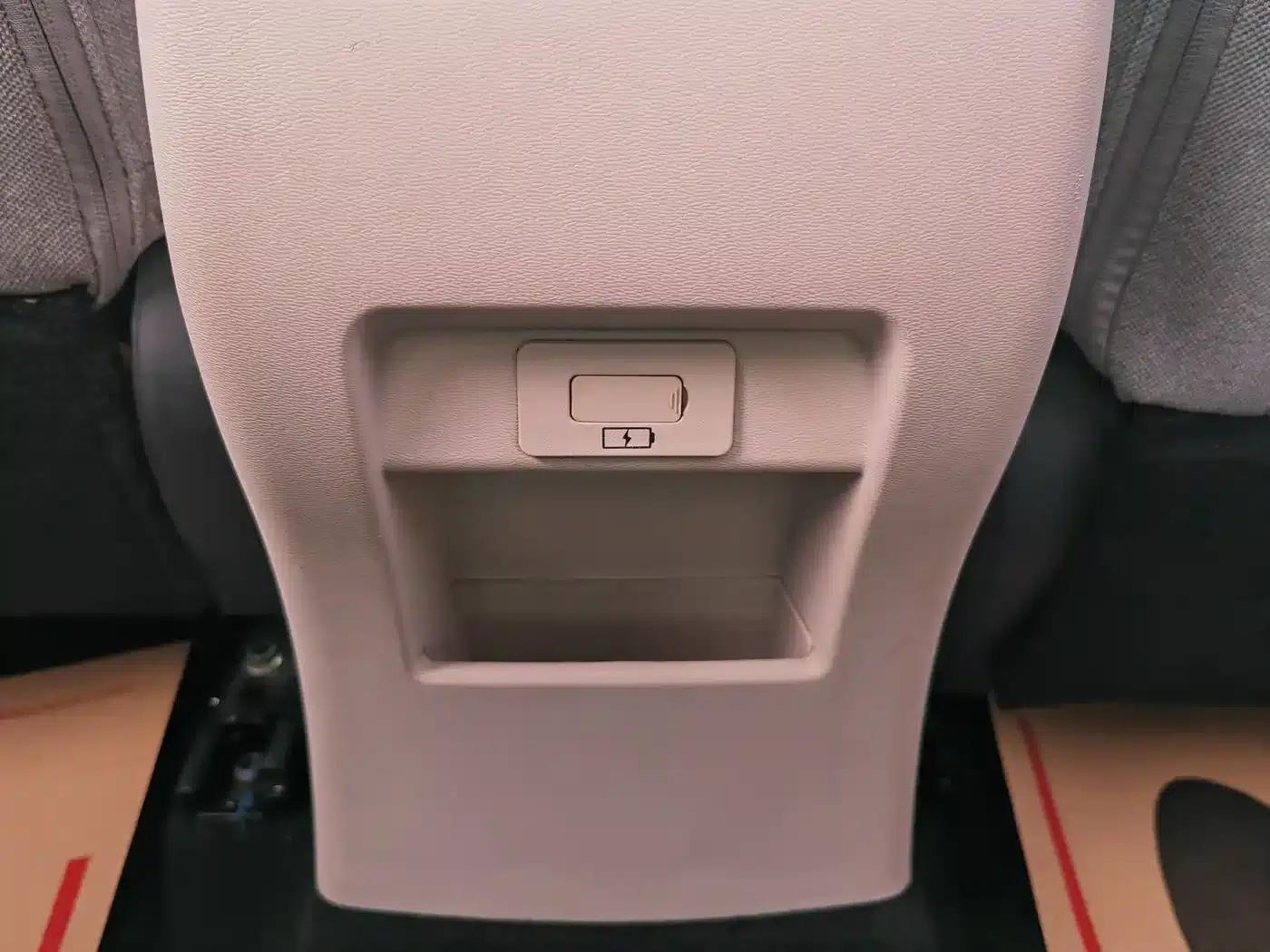 Beijing EU5 2018 R500 Smart Edition — миниатюра 13