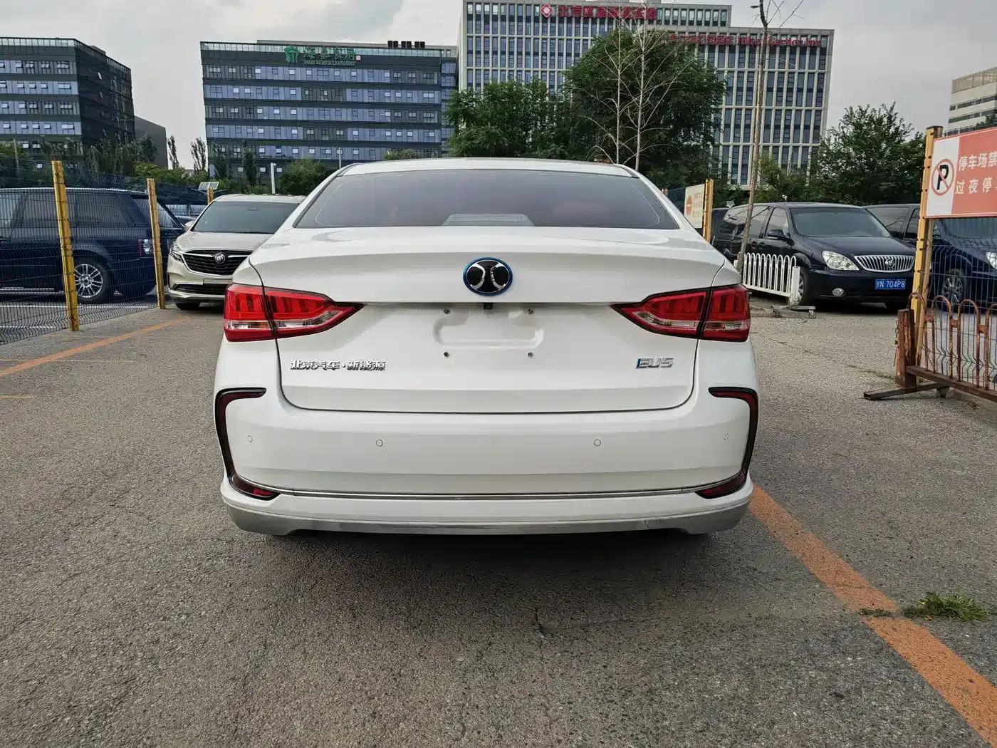 Beijing EU5 2018 R500 Smart Edition — миниатюра 15
