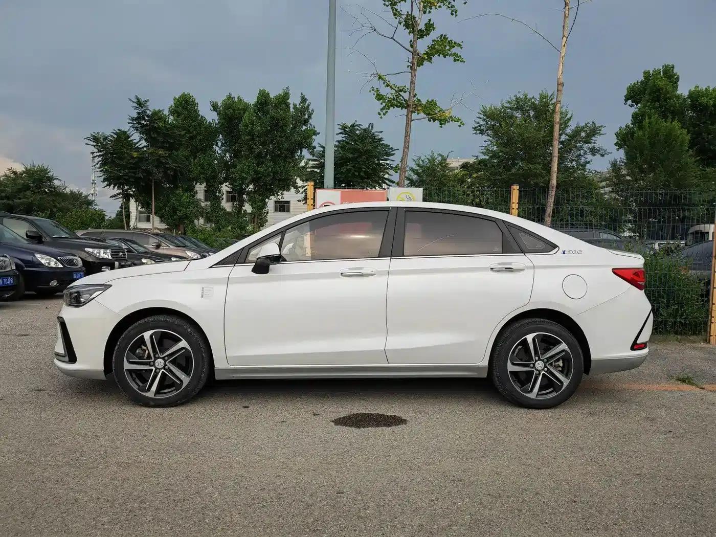 Beijing EU5 2018 R500 Smart Edition — миниатюра 17