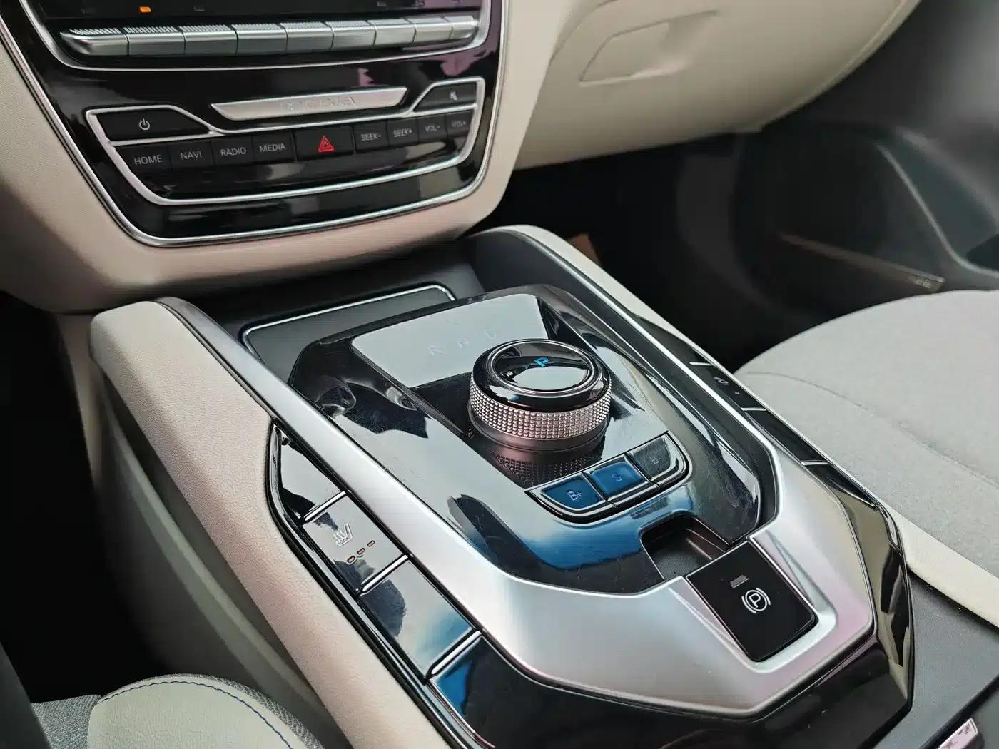 Beijing EU5 2018 R500 Smart Edition — миниатюра 7