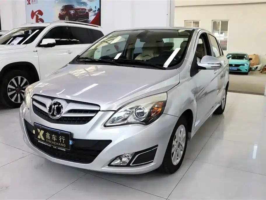 Beijing Automotive E-Series 2013 Sedan 1.5L Automatic Comfort Edition — миниатюра 1