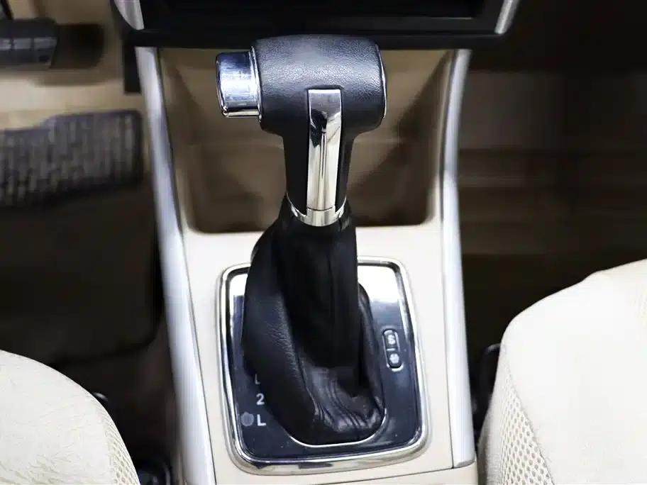Beijing Automotive E-Series 2013 Sedan 1.5L Automatic Comfort Edition — миниатюра 15