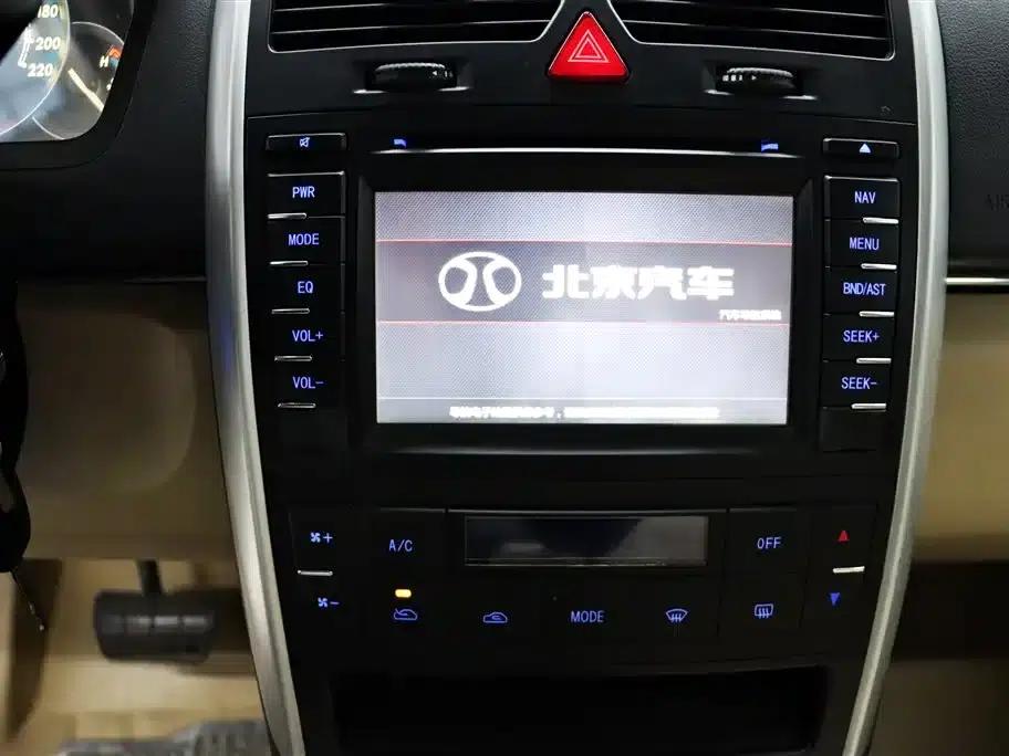 Beijing Automotive E-Series 2013 Sedan 1.5L Automatic Comfort Edition — миниатюра 17