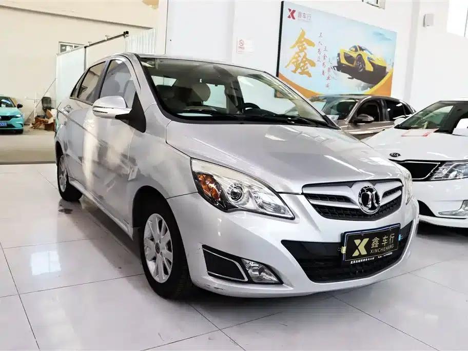 Beijing Automotive E-Series 2013 Sedan 1.5L Automatic Comfort Edition — миниатюра 3