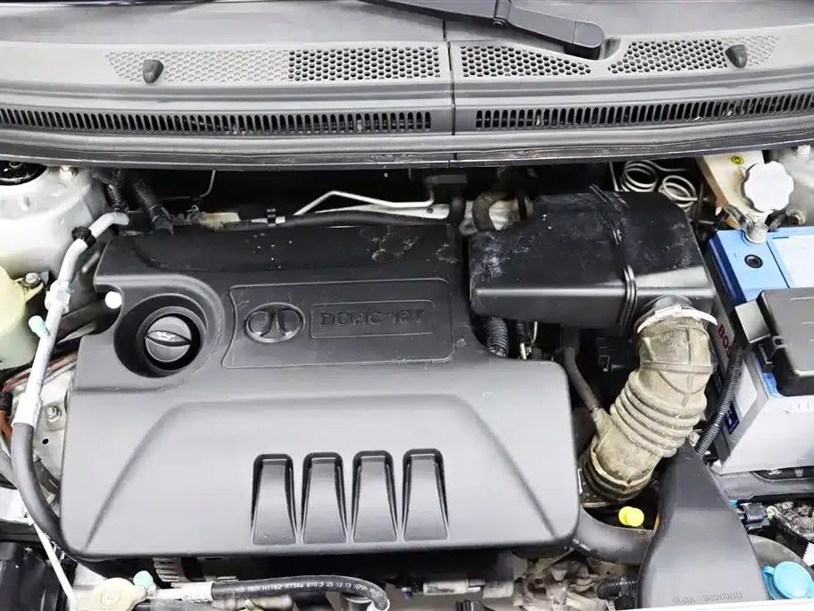 Beijing Automotive E-Series 2013 Sedan 1.5L Automatic Comfort Edition — миниатюра 25