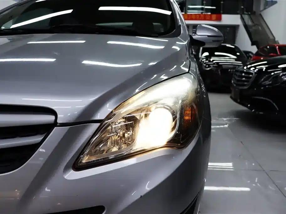 Beijing Automotive E-Series 2013 Sedan 1.5L Automatic Comfort Edition — миниатюра 26