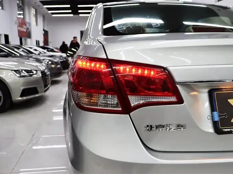 Beijing Automotive E-Series 2013 Sedan 1.5L Automatic Comfort Edition — миниатюра 27