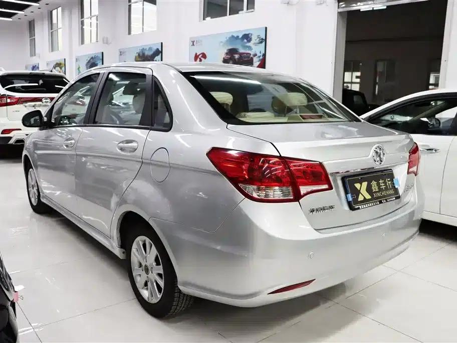 Beijing Automotive E-Series 2013 Sedan 1.5L Automatic Comfort Edition — миниатюра 7