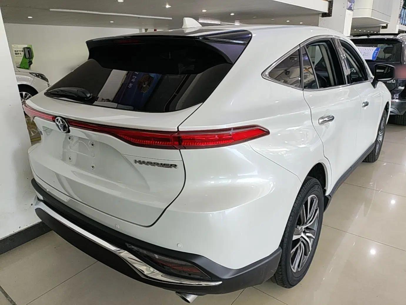 Toyota Harrier 2022 2.0L CVT Two-Wheel Drive Luxury Edition — миниатюра 6
