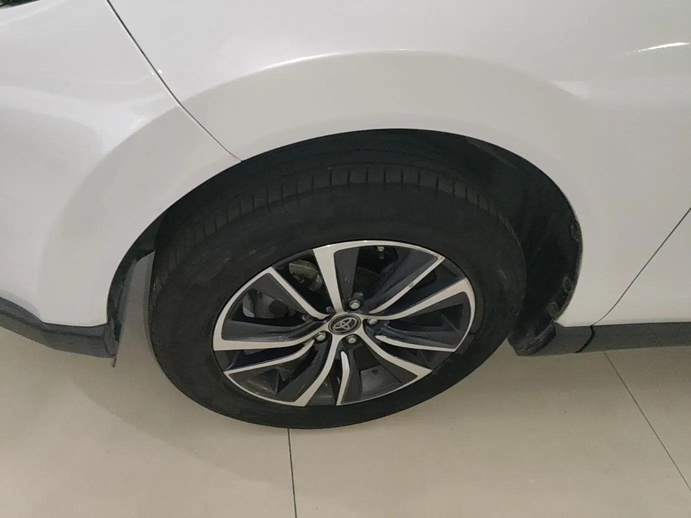 Toyota Harrier 2022 2.0L CVT Two-Wheel Drive Luxury Edition — миниатюра 10