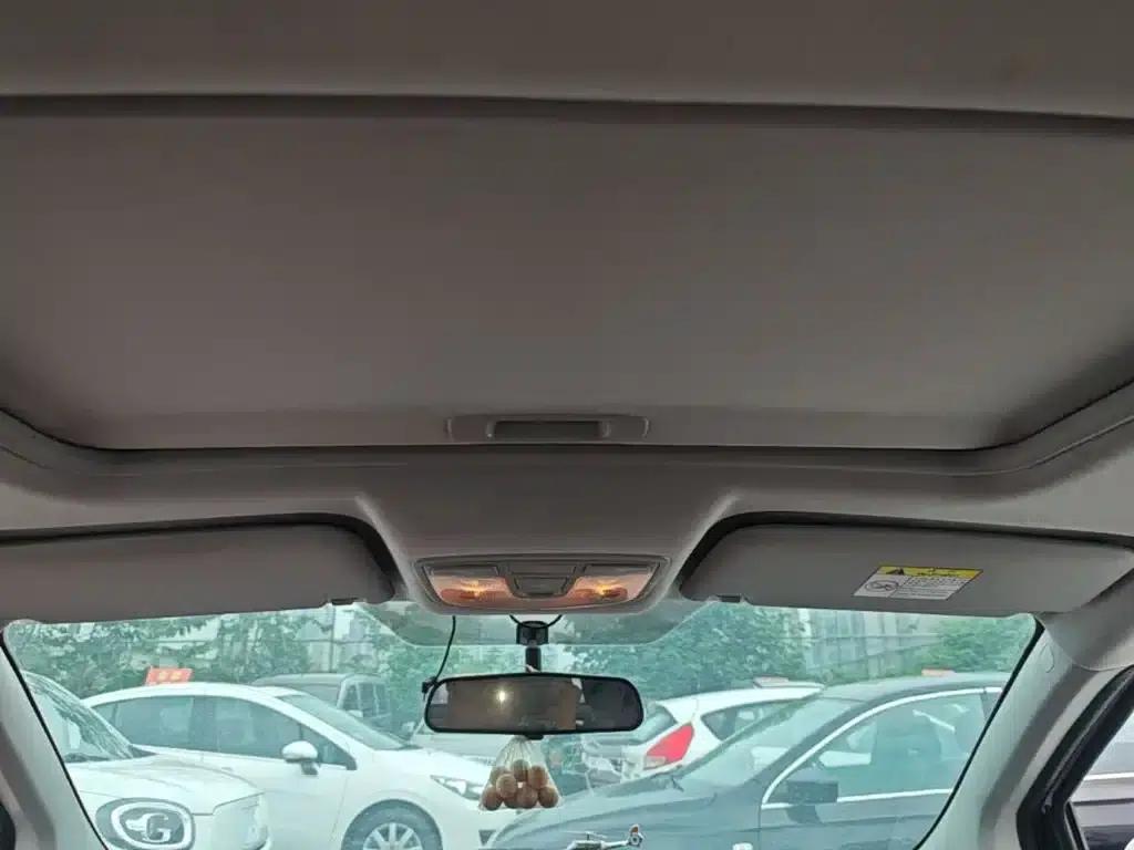2015 Senova X25 1.5L Automatic Elite — миниатюра 18